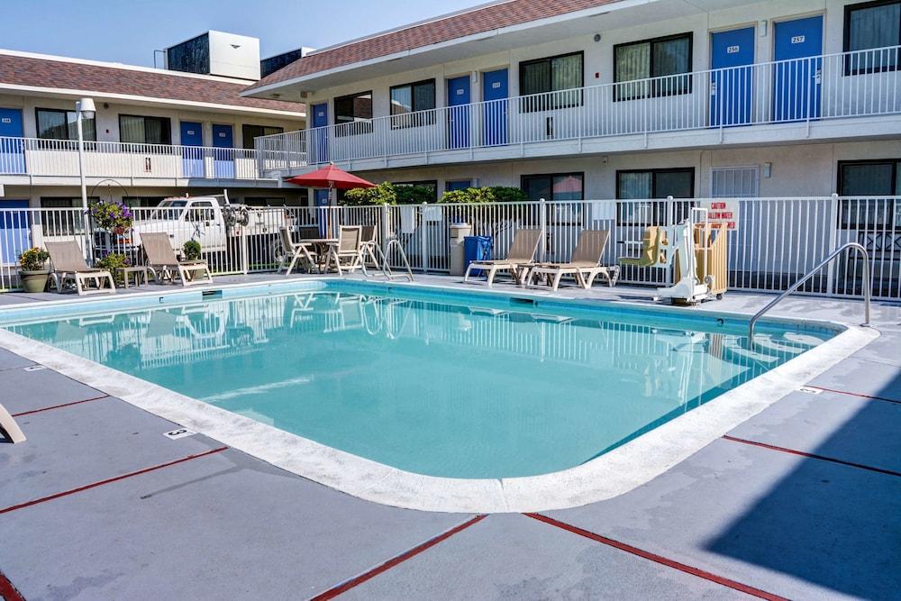 Motel 6-Springfield, Or - Eugene North Екстер'єр фото