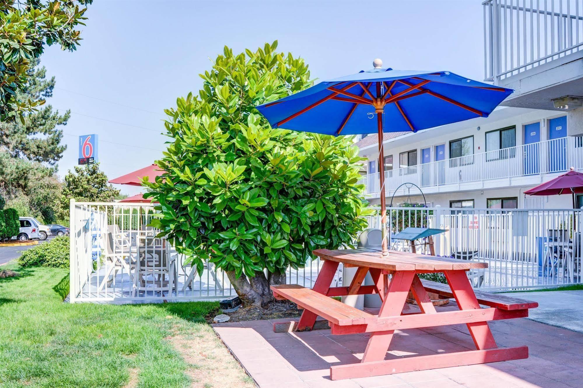 Motel 6-Springfield, Or - Eugene North Екстер'єр фото